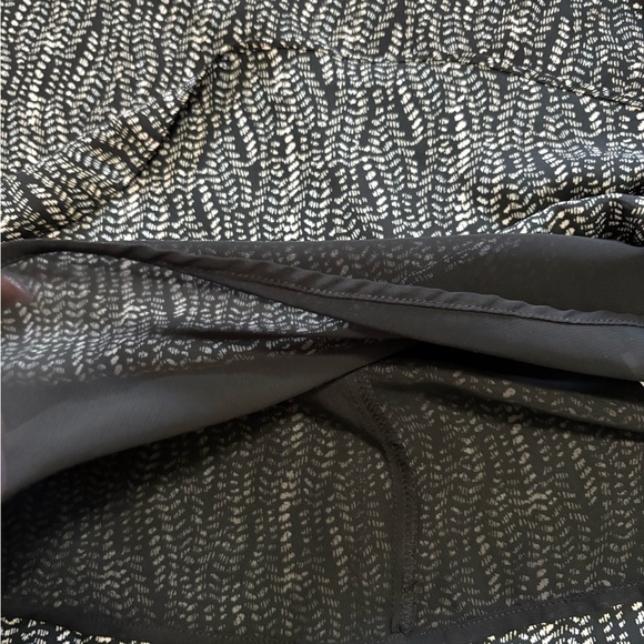 Metaphor Black White Leaf Print Racerback Tank Top Womens XS EC - Picture 4 of 6